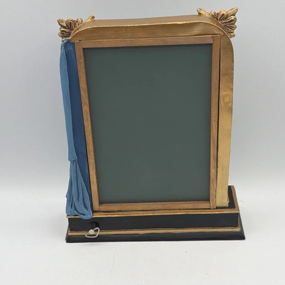 San Francisco Music Box mirror silhouette